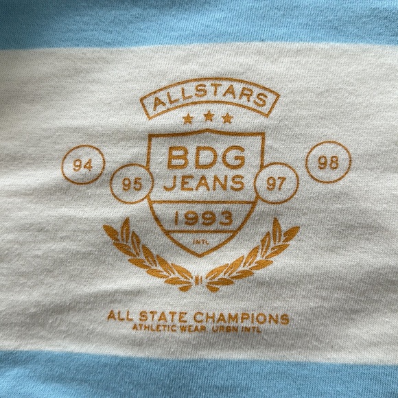 Urban Outfitters cropped long sleeve - Picture 2 of 3